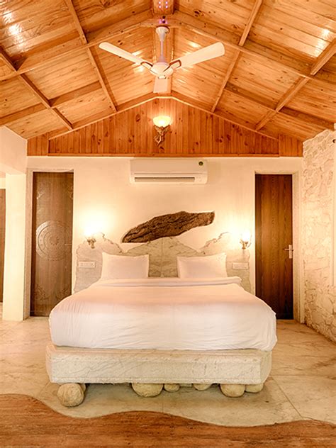 Lohagarh Fort Resort: Luxury & Adventure Resort in Jaipur, Rajasthan