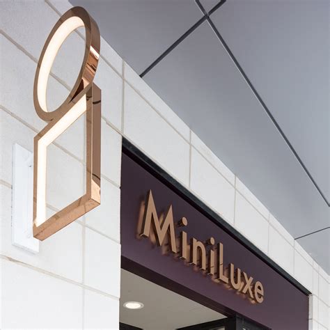 Prudential Center Boston – MiniLuxe