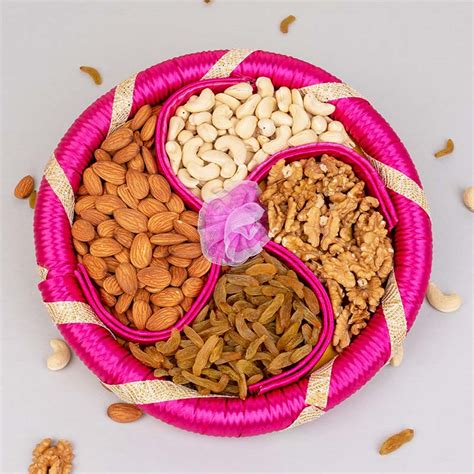 Send Mix Dry Fruits with Designer Tray Gift Pack Online | Rakhibazaar.com