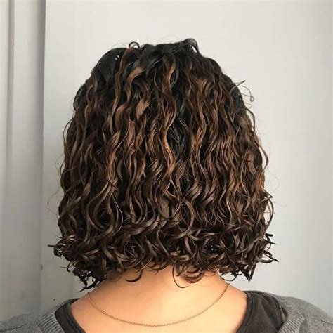 19 Modern Perm Hair Ideas That Are Starting to Trend Right Now