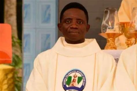 Navidad 2021 en Nigeria: Asesinan a sacerdote en Nochebuena | ACI Prensa