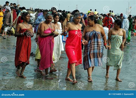 Primitive Tribes Bathing 的图像结果