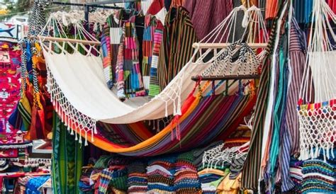 Have You Been To Tibetan Market - The Hotspot For Winter Wear In ...