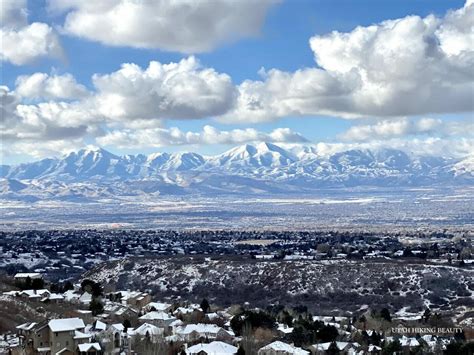 Bells Canyon Waterfall in Winter – Utah Hiking Beauty