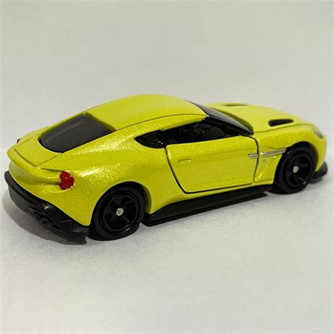 Takara Tomy Tomica 108 Aston Martin Vanquish Zagato – Jaiman Toys