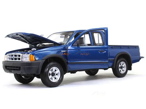 Ford Ranger 4x4 1:18 Minichamps diecast scale model car | Scale Arts India