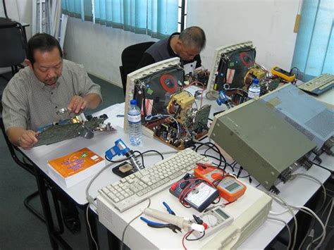 Monitor Repair Tutorial 的图像结果