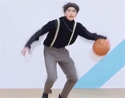 蔡徐坤动图表情包恶搞蔡徐坤动图gif表情包2022已更新今日动态