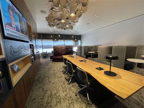 The Phoenix (PHX) Amex Centurion Lounge [Location, Hours, Amenities]