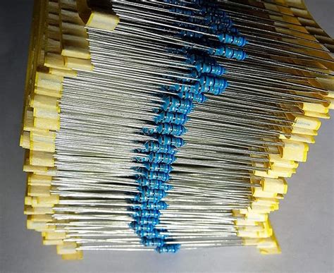 Resistor 510 Ohms 1/4W, 1% TH, Pack of 25 NO'S : Amazon.in: Electronics