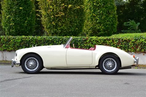 Classic Park Cars | MG MGA 1600 MK II