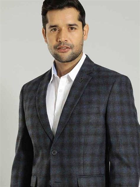 Buy Men Checked Full Sleeve Casual Blazer Online | Indian Terrain