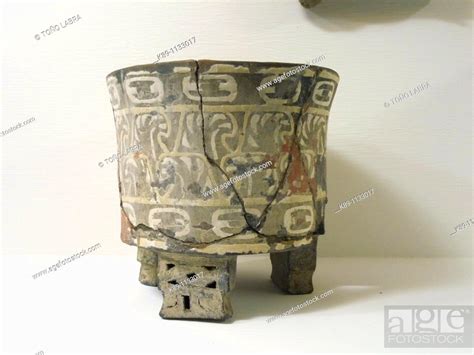 Vasija trípode. Colección arqueológica. Anahuacalli. Museo Estudio ...