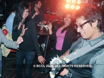 Hitesh Madan of Eka band plays for the ladies during Eka's live ...