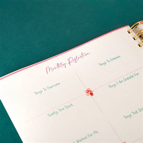 Floral Annual Undated Planner Online - Premium Notebook | Nestasia