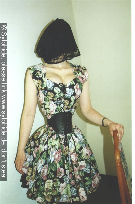 Leather corsets tight laced to 18 and 19 inches - Sylphide - Tight ...