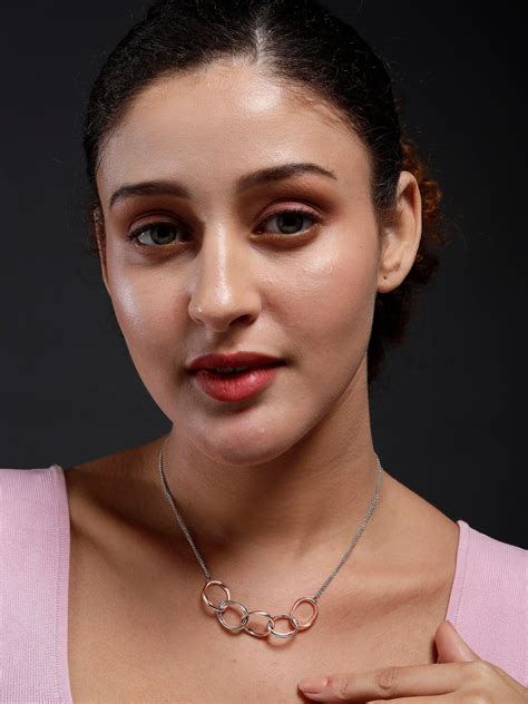 Modern Dual-Tone Loops Silver Necklace – Diavo Jewels