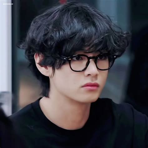 10+ Occasions BTS’s V Served Swoonworthy Visuals In Glasses – Findie