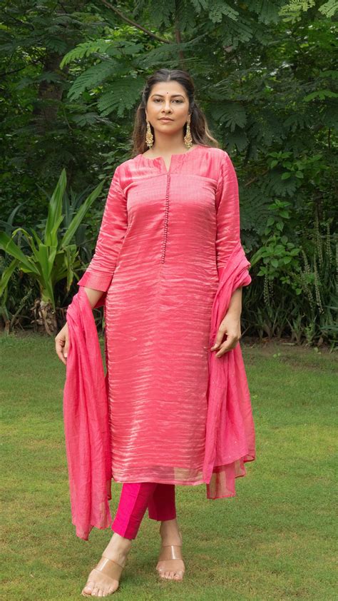 Muskaan Pure Tissue Kurta Set - Rani Pink – EeshvaIndia