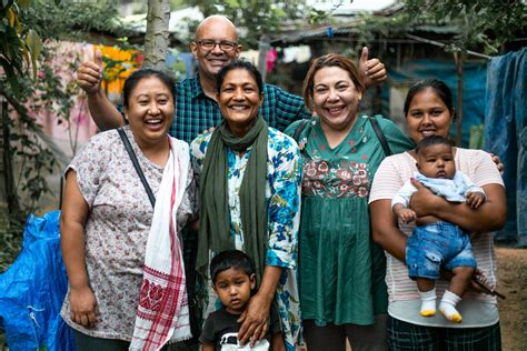 How to Help Local Communities 的图像结果