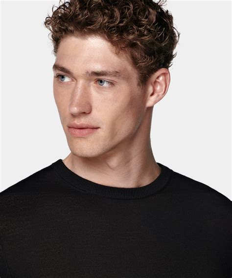 Men's Crewnecks & V-Necks - Wool & Cashmere Crewneck Sweaters ...