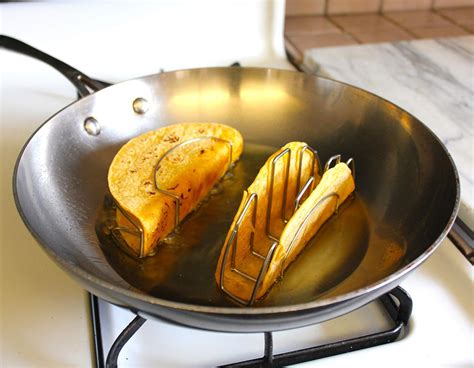 Make it Real Mi Taco Stand - Make Perfect Flat-Bottom Taco Shells for ...