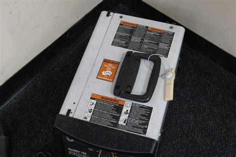 Hobart Handler 140 115V Wire Feed Welder - Local Pick-Up Only