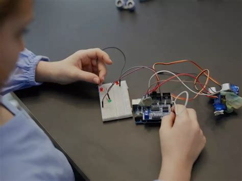 Basic Robotics for Kids 的图像结果