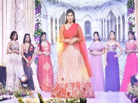 Subhashree Rayaguru stuns as showstopper for Hi-Life Brides Expo