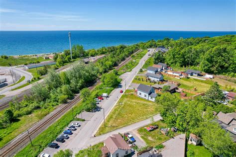 14 Alexander Street, Port Hope, ON L1A 1B2