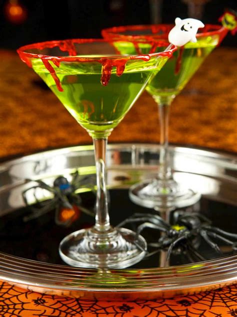 15 Spooky Halloween Themed Cocktails