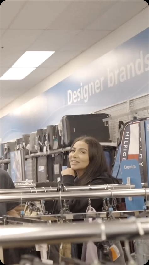 @gazelleita | @sarahdavirgo munches only 🤓🤙🏼 | Instagram