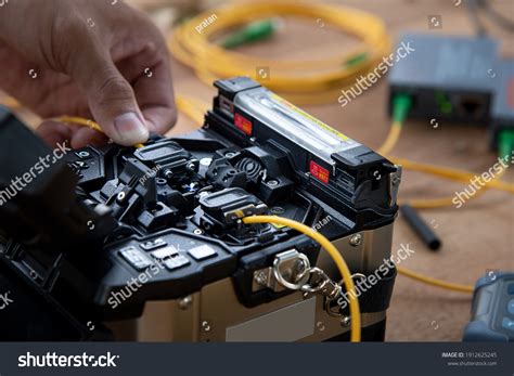 151 Optical Cleaver Images, Stock Photos & Vectors | Shutterstock