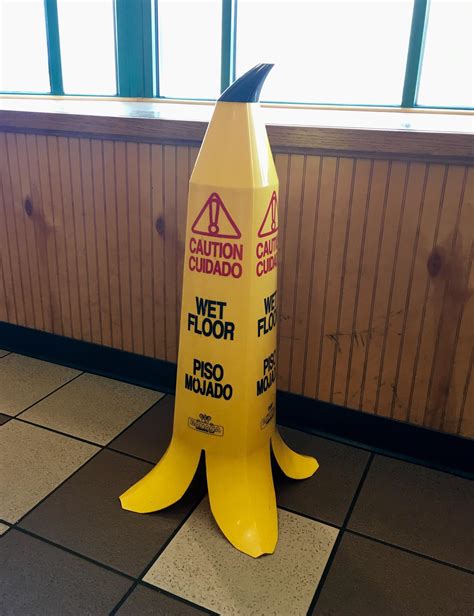 This banana peel wet floor sign : r/mildlyinteresting