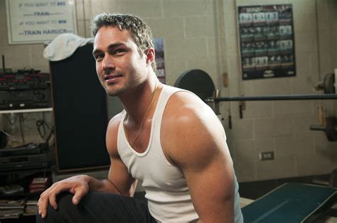 Why hello, lieutenant Kelly Severide! #ChicagoFire | Taylor kinney ...