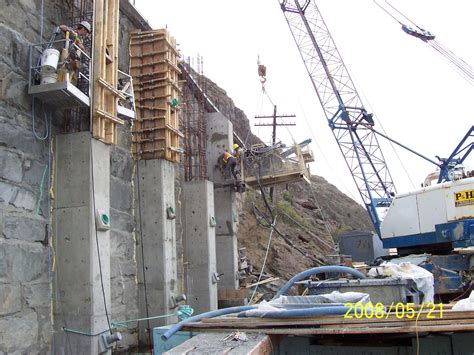 Compression Plate Retaining Wall 的图像结果