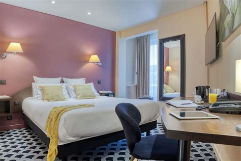 Brit Hotel Les Voyageurs (Loudeac, France), Loudeac hotel discounts ...