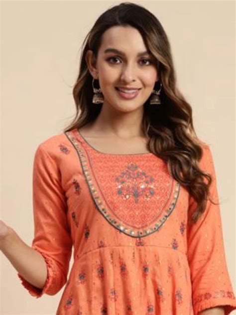 Ethnic Dresses for Markar Sankranti –Rangita