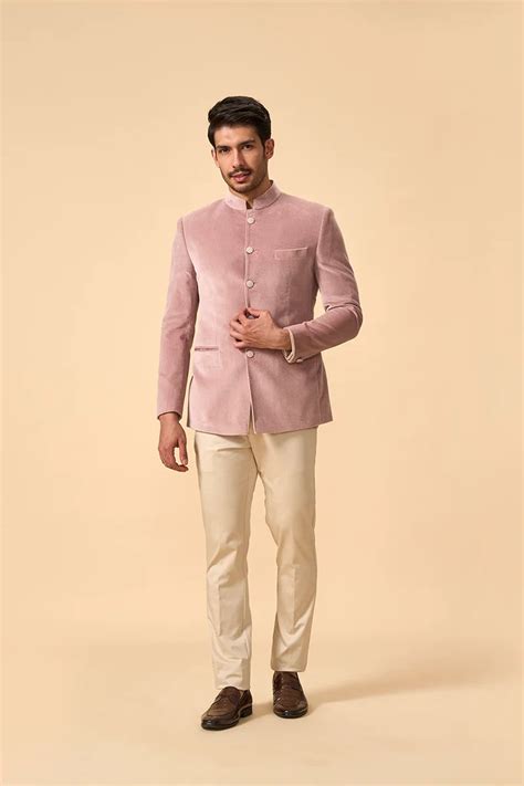 Bandhgala Suits for Men with Regal Elegance | BenzerWorld