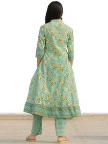 Nayab Abeeha - Set of Anarkali Kurta Pants & Dupatta - KS13H2541D ...