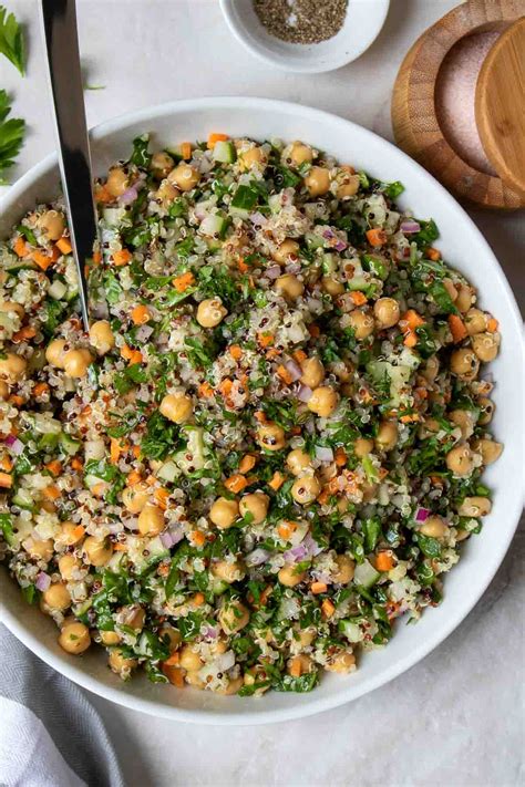 Quinoa Chickpea Salad - Stephanie Kay Nutrition