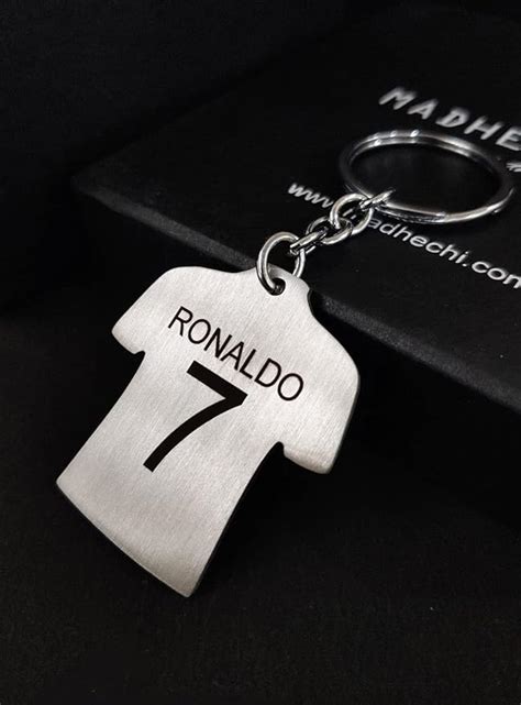 Madhechi Cristiano Ronaldo 7 Jersey Keychain Grey : Amazon.in: Bags ...
