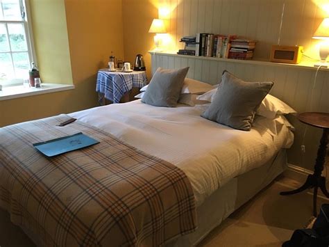 THE GURNARD'S HEAD (Zennor) - B&B Reviews, Photos, Rate Comparison ...