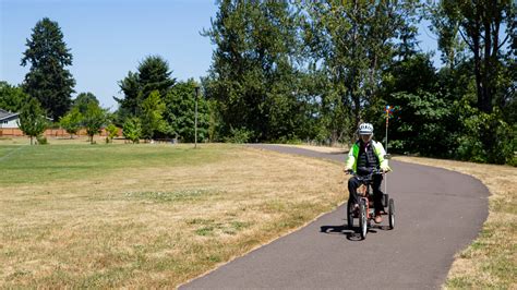 Keizer's Riverwalk Art Fair seeking Oregon artists for event