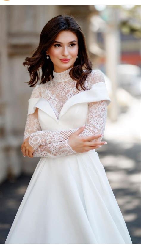 Pin by Fatmaoztrk on gelinlik | Long sleeve bridal dresses, Elegant wedding dress, Wedding ...