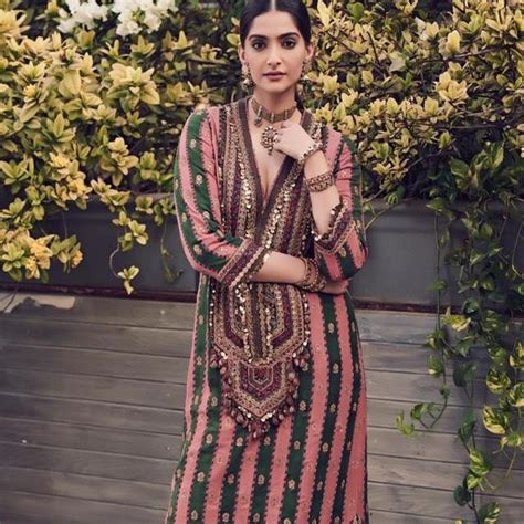 How to take a kaftan from the beach to the city | Vogue India