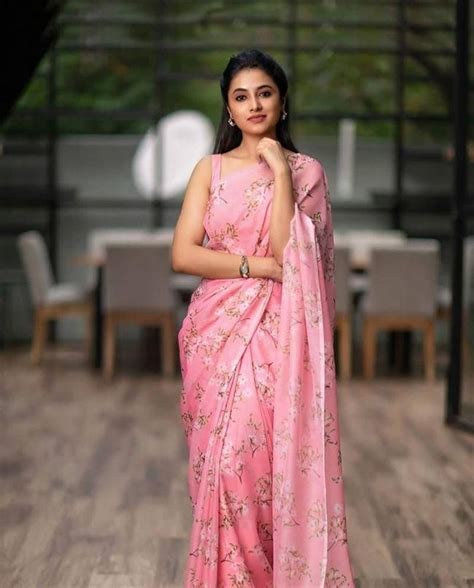 Cini Talk | Priyanka Arul Mohan, Priyanka Arul Mohan Gallery,Priyanka ...