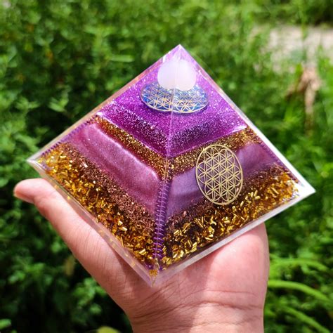 Reiki Orgonite Pyramid with Natural Citrine - Orgone Pyramids