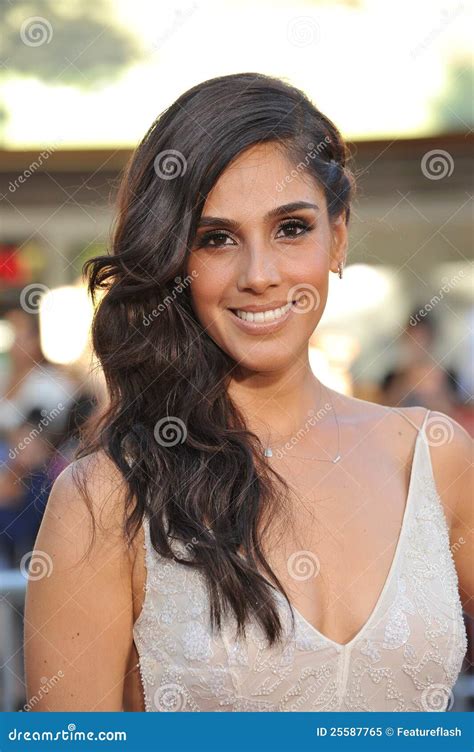 Sandra Echeverria editorial image. Image of premiere - 25587765