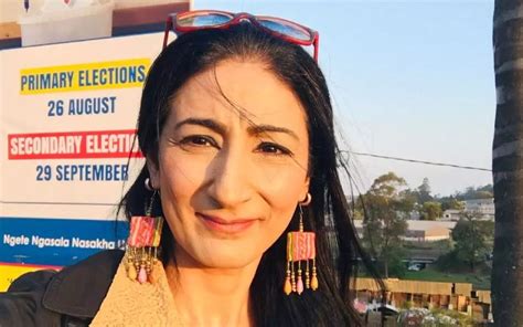 Kashmiri Pandit prof in UK denied entry to India to attend event on ...